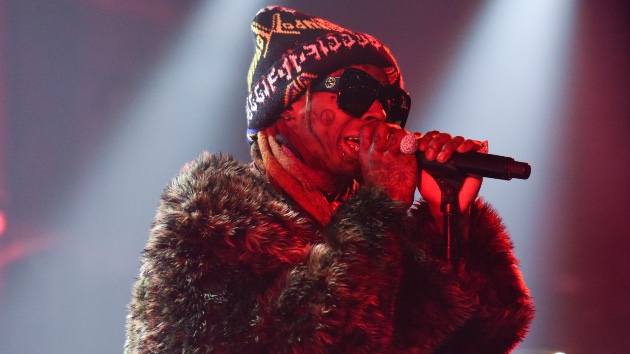 lil-wayne-says-‘tha-carter’-mixtapes-“holds-no-significance-to-me-at-all”
