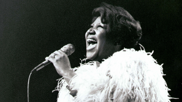 michigan-court-rules-will-found-in-aretha-franklin’s-couch-valid