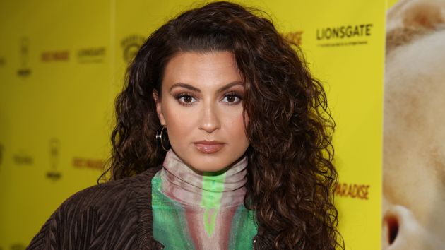 tori-kelly-hospitalized-for-blood-clots-after-collapsing-in-public