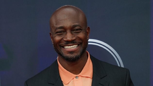 taye-diggs-can’t-wait-to-sip-*this*-special-family-drink-on-thanksgiving