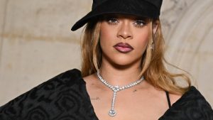 rihanna-performs-first-full-concert-in-8-years-at-pre-wedding-celebration-for-indian-billionaire’s-son